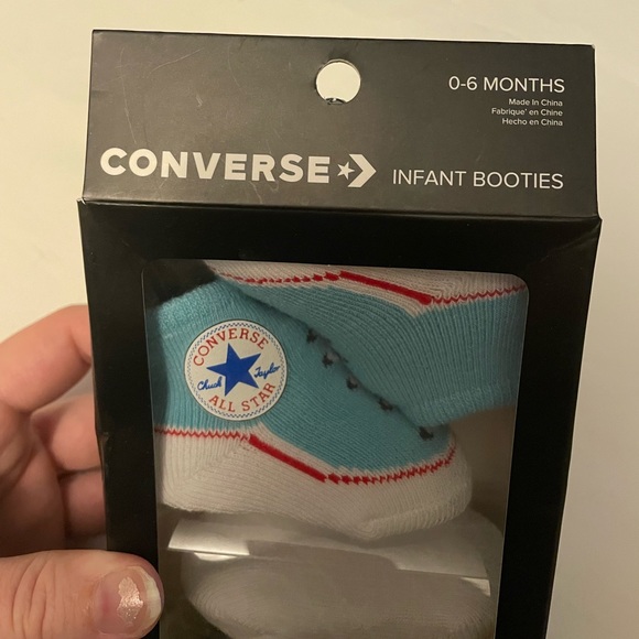 NWT Converse infant booties 0-6 month - Picture 2 of 9